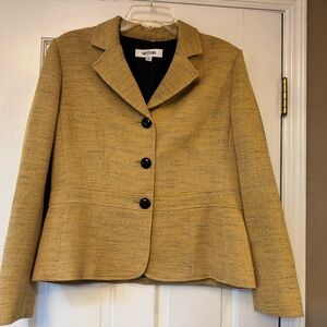 Suit Studio Yellow Tailored Blazer with Notched Lapel and Textured Fabric